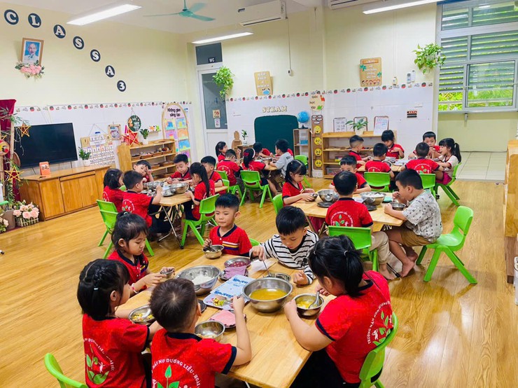 Các trường mầm non trên địa bàn xã tăng cường phòng, chống dịch bệnh tay chân miệng - Ảnh 5.