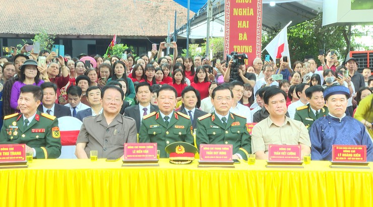 Xã Hát Môn tổ chức Lễ dâng hương tưởng niệm 1983 năm ngày giỗ Hai Bà Trưng- Ảnh 1.