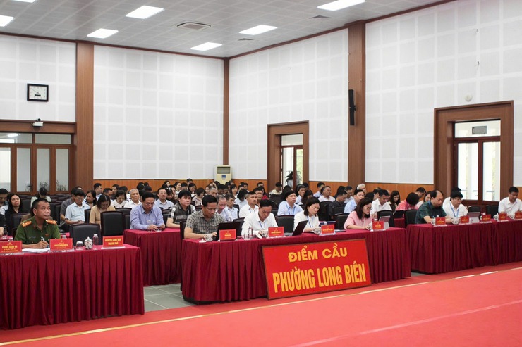 Mỗi cán bộ, đảng viên là một chiến sĩ – Nhịp cầu đưa Nghị quyết vào đời sống nhân dân phường Long Biên- Ảnh 1.