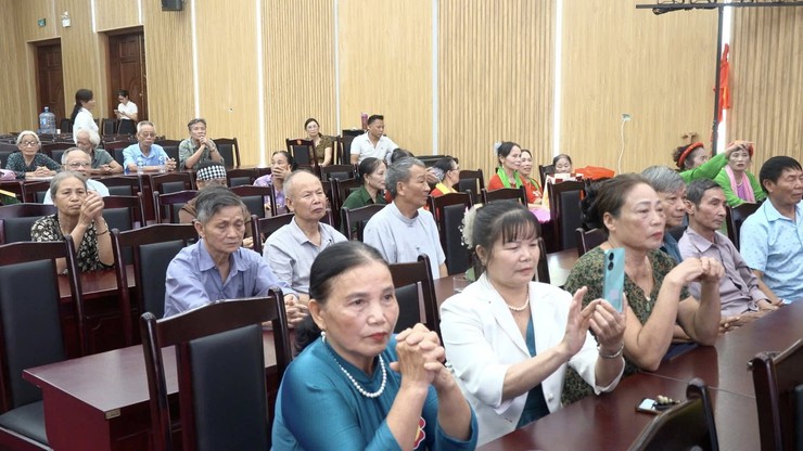 Liên hoan Tiếng hát Dân ca Người cao tuổi xã Thanh Oai năm 2026 thành công tốt đẹp- Ảnh 15.
