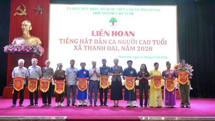 Liên hoan Tiếng hát Dân ca Người cao tuổi xã Thanh Oai năm 2026 thành công tốt đẹp- Ảnh 4.