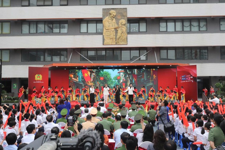 XÃ ỨNG THIÊN TỔ CHỨC TIẾP SÓNG CẦU TRUYỀN HÌNH “TIẾT HỌC GEN Z – TỰ HÀO HÀ NỘI, SỐNG CHUẨN AN TOÀN- Ảnh 1.