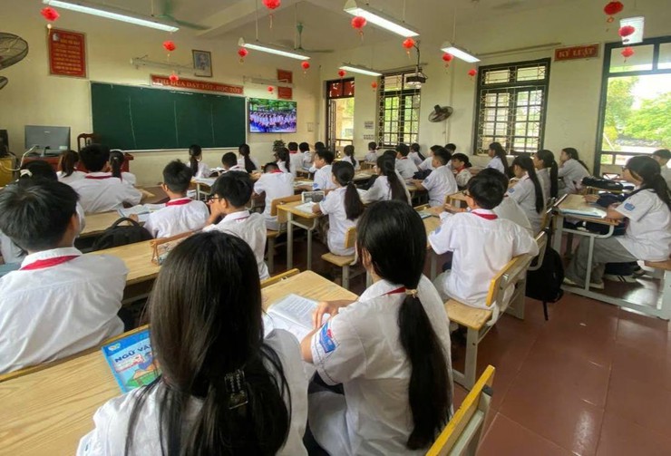 Các trường THCS trên địa bàn xã sôi nổi "Tiết học Gen Z": Tự hào Hà Nội – Sống chuẩn an toàn"- Ảnh 2.