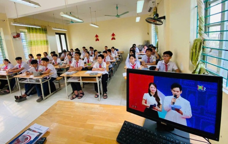 Các trường THCS trên địa bàn xã sôi nổi "Tiết học Gen Z": Tự hào Hà Nội – Sống chuẩn an toàn"- Ảnh 1.