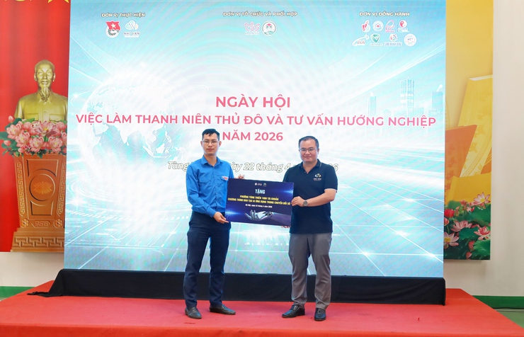 Sôi động Ngày hội Việc làm 2026 tại Tùng Thiện – Nơi kết nối ước mơ và cơ hội nghề nghiệp- Ảnh 6.