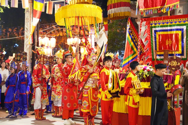 Rộn ràng lễ hội "Cờ người – Nét đẹp văn hóa truyền thống Việt"- Ảnh 10.