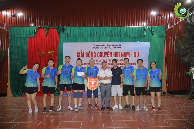 Sôi nổi Giải bóng chuyền hơi nam – nữ xã Phú Cát lần thứ I năm 2026- Ảnh 7.