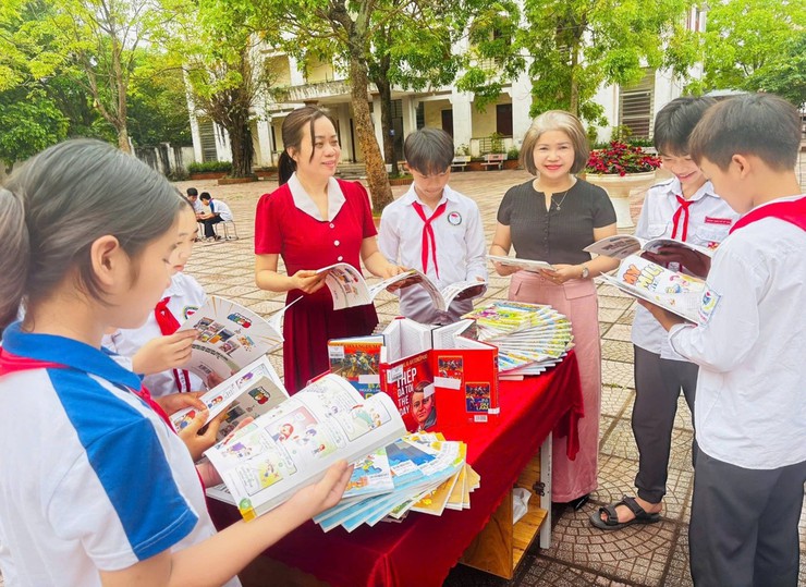 Sôi nổi các hoạt động hưởng ứng Ngày Sách và Văn hóa đọc Việt Nam năm 2026 tại các cơ sở giáo dục xã Phú Xuyên- Ảnh 7.