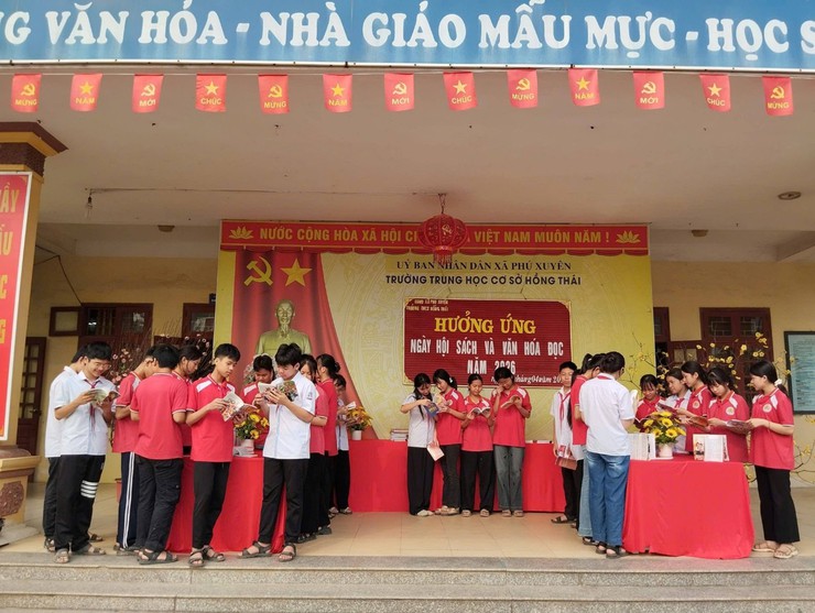 Sôi nổi các hoạt động hưởng ứng Ngày Sách và Văn hóa đọc Việt Nam năm 2026 tại các cơ sở giáo dục xã Phú Xuyên- Ảnh 16.