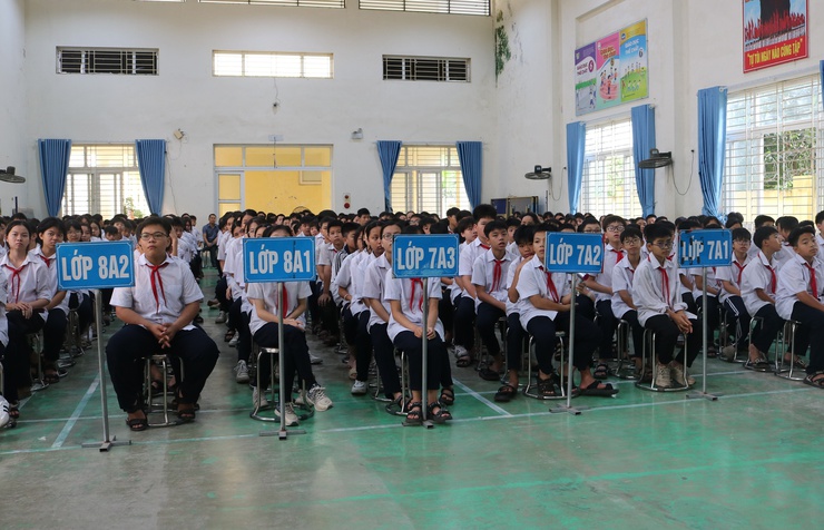 Mỹ Đức: Khi Pháp Luật "Bén Rễ" Trong Tâm Hồn Thế Hệ Z Qua Hình Thức Sân Khấu Hóa- Ảnh 4.