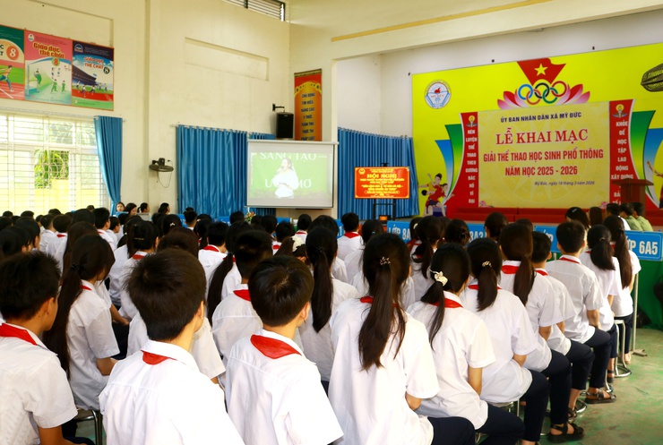 Mỹ Đức: Khi Pháp Luật "Bén Rễ" Trong Tâm Hồn Thế Hệ Z Qua Hình Thức Sân Khấu Hóa- Ảnh 3.