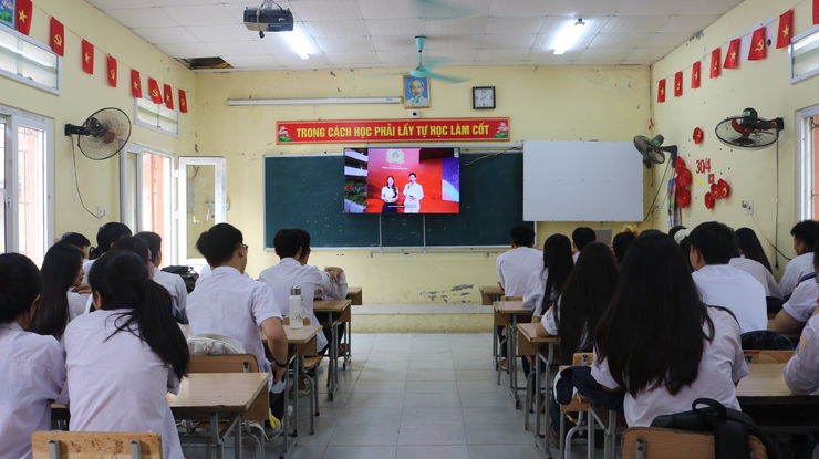 Mỹ Đức: Khi Pháp Luật "Bén Rễ" Trong Tâm Hồn Thế Hệ Z Qua Hình Thức Sân Khấu Hóa- Ảnh 5.