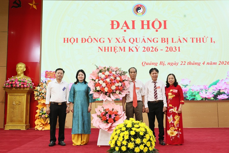 Đại hội Hội Đông y xã Quảng Bị lần thứ I, nhiệm kỳ 2026-2031: Phát huy vai trò y học cổ truyền trong chăm sóc sức khỏe nhân dân- Ảnh 2.