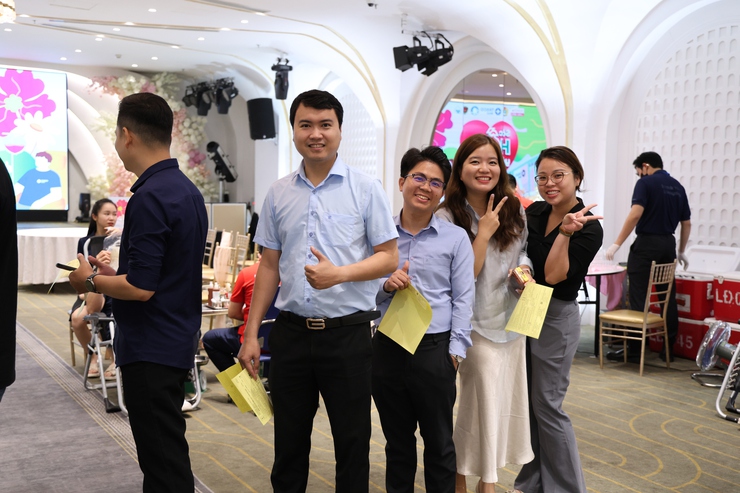 SẮC HỒNG YÊU THƯƠNG 2026: LAN TỎA NGHĨA CỬ CAO ĐẸP TẠI PHƯỜNG VIỆT HƯNG- Ảnh 5.