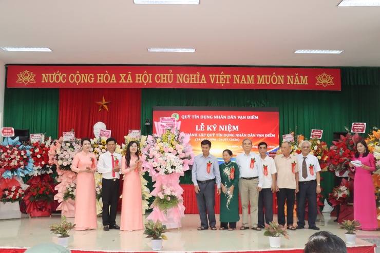 Quỹ tín dụng nhân dân Vạn Điểm tổ chức Đại hội thành viên thường niên năm 2026, kỷ niệm 30 năm thành lập- Ảnh 2.