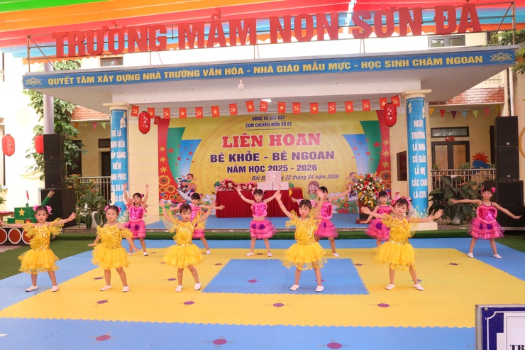 Liên hoan "Bé khỏe – Bé ngoan" cấp học mầm non xã Bất Bạt, năm học 2025–2026: Lan tỏa niềm vui, ươm mầm phát triển toàn diện- Ảnh 2.