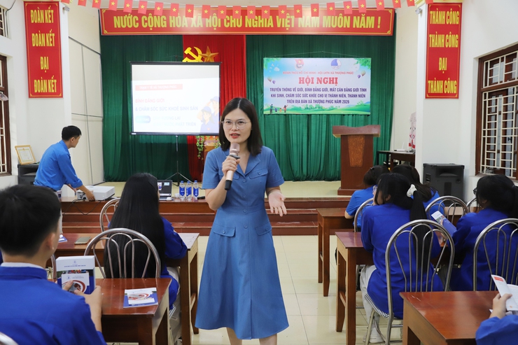 Hơn 100 đoàn viên thanh niên xã Thượng Phúc được truyền thông về Giới, bình đẳng giới, mất cân bằng giới tính khi sinh và chăm sóc sức khỏe vị thành niên, thanh niên- Ảnh 2.