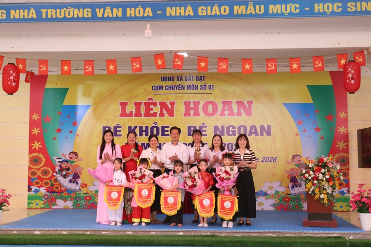Liên hoan "Bé khỏe – Bé ngoan" cấp học mầm non xã Bất Bạt, năm học 2025–2026: Lan tỏa niềm vui, ươm mầm phát triển toàn diện- Ảnh 9.