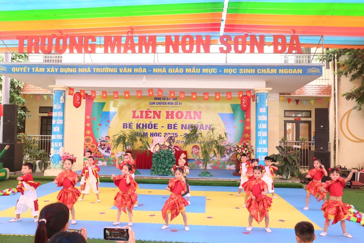Liên hoan "Bé khỏe – Bé ngoan" cấp học mầm non xã Bất Bạt, năm học 2025–2026: Lan tỏa niềm vui, ươm mầm phát triển toàn diện- Ảnh 6.
