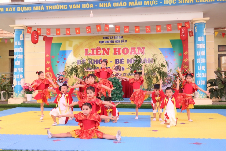 Liên hoan "Bé khỏe – Bé ngoan" cấp học mầm non xã Bất Bạt, năm học 2025–2026: Lan tỏa niềm vui, ươm mầm phát triển toàn diện- Ảnh 7.