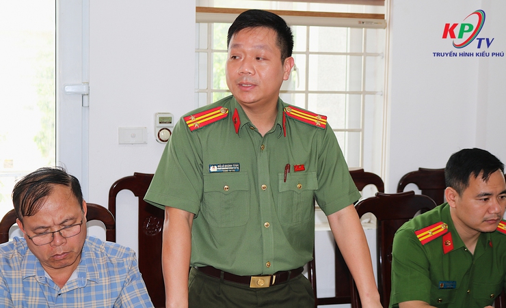 Ban cưỡng chế xã Kiều Phú tổ chức hội nghị triển khai phương án thực hiện biện pháp cưỡng chế đối với các công rình vi phạm đất đai, trật tự xây dựng trên địa bàn- Ảnh 3.