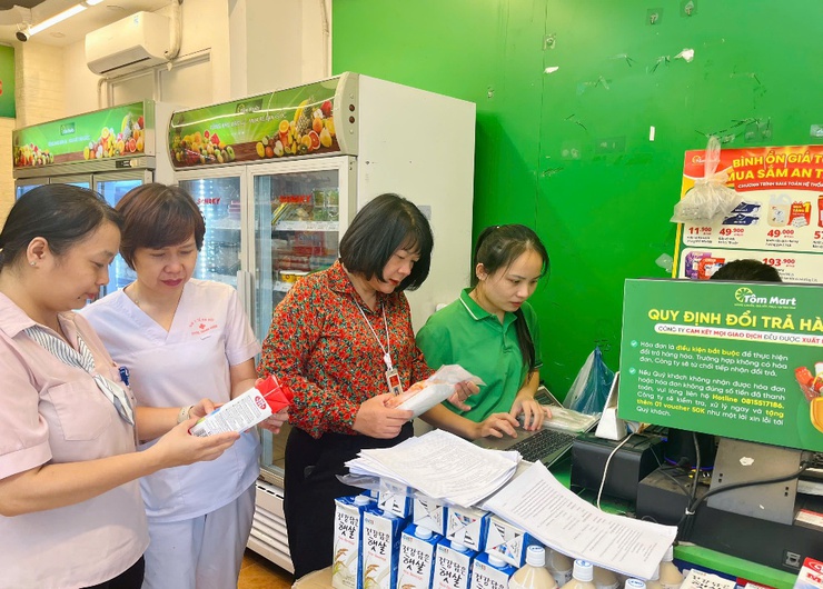 PHƯỜNG PHƯƠNG LIỆT SIẾT CHẶT KIỂM TRA TRONG “THÁNG HÀNH ĐỘNG VÌ AN TOÀN THỰC PHẨM NĂM 2026”- Ảnh 2.