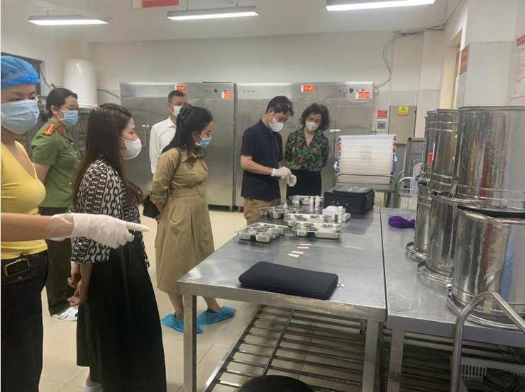 Phường Tây Hồ: Ra quân đồng loạt tháng An toàn thực phẩm- Ảnh 4.