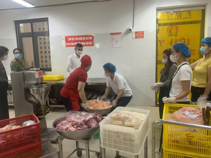 Phường Tây Hồ: Ra quân đồng loạt tháng An toàn thực phẩm- Ảnh 5.