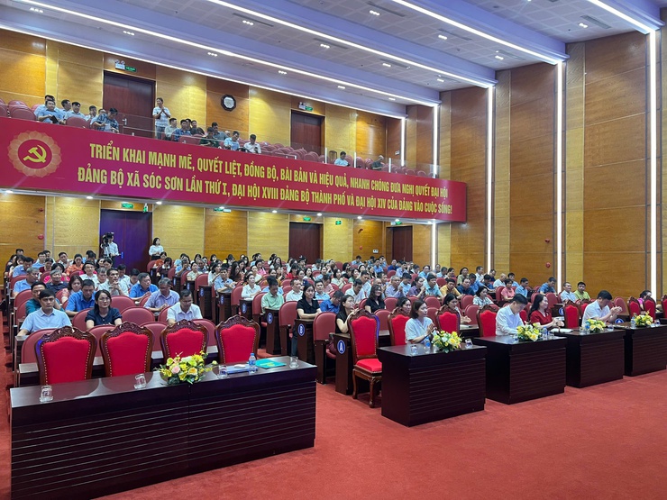 SÓC SƠN RA MẮT TỔ XUNG KÍCH CHUYỂN ĐỔI SỐ, LAN TỎA “BÌNH DÂN HỌC VỤ SỐ” ĐẾN TỪNG NGƯỜI DÂN- Ảnh 1.