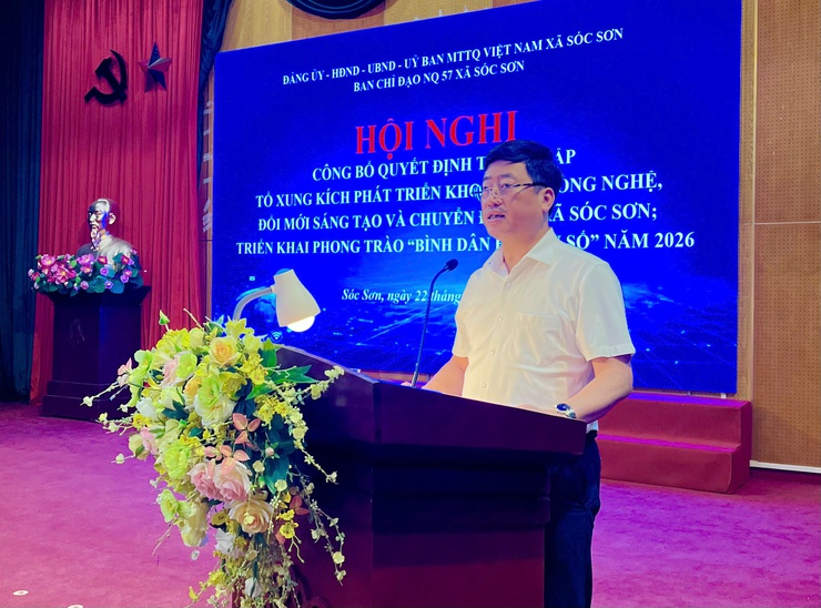 SÓC SƠN RA MẮT TỔ XUNG KÍCH CHUYỂN ĐỔI SỐ, LAN TỎA “BÌNH DÂN HỌC VỤ SỐ” ĐẾN TỪNG NGƯỜI DÂN- Ảnh 4.