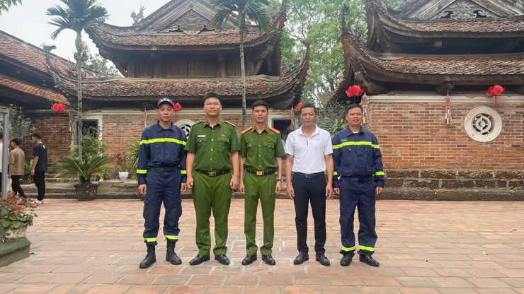 Tăng cường kiểm tra, đảm bảo an toàn PCCC tại chùa Tây Phương dịp Lễ hội truyền thống năm 2026- Ảnh 1.
