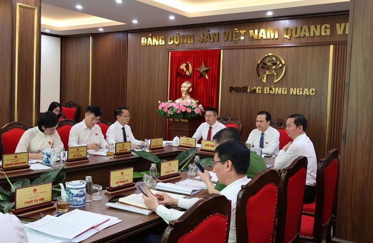 Kỳ họp thứ 2 HĐND phường Đông Ngac: tập trung nguồn lực đầu tư công trung han 5 năm 2026-2030- Ảnh 1.