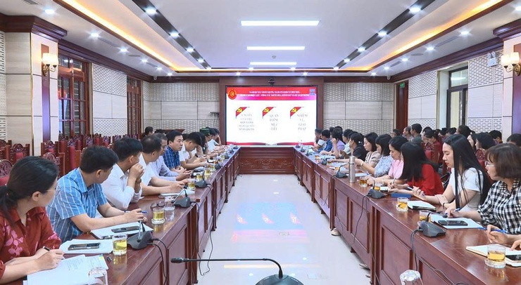 Phúc Thọ tiếp sóng Hội nghị phổ biến, quán triệt các văn kiện, nghị quyết về công tác kiểm tra, giám sát, kỷ luật của Đảng- Ảnh 4.