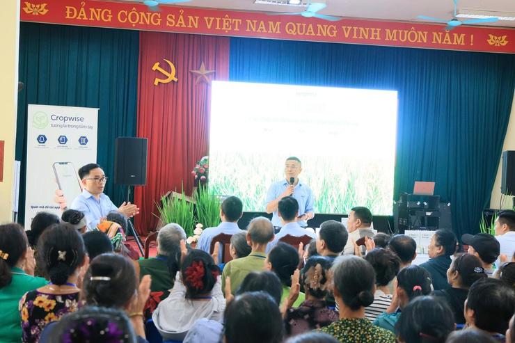 Công ty TNHH Syngenta phối hợp với Trung tâm Dịch vụ tổng hợp xã Thư Lâm tổ chức Hội nghị tọa đàm “Giải pháp tối ưu năng suất và chất lượng hạt lúa”- Ảnh 3.