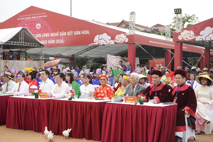 Bình Minh: Tái hiện nét đặc sắc trong lễ hội tưởng nhớ Đức Quốc Tổ Lạc Long Quân- Ảnh 1.