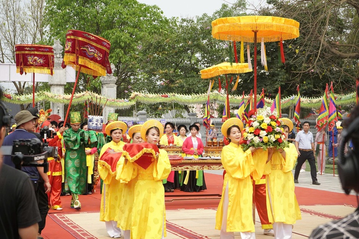 Bình Minh: Tái hiện nét đặc sắc trong lễ hội tưởng nhớ Đức Quốc Tổ Lạc Long Quân- Ảnh 7.