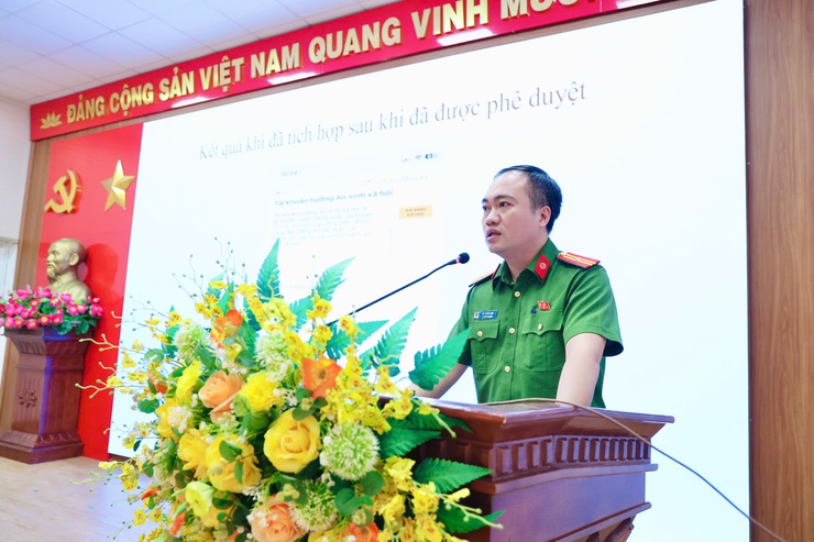 Hội nghị triển khai kế hoạch đẩy mạnh tích hợp tài khoản hưởng an sinh xã hội trên ứng dụng VneID; Làm sạch dữ liệu Người có công; tiếp tục thực hiện truy thu tiền trợ cấp của đối tượng con đẻ người nhiễm CĐHH theo Kết luận số 256- Ảnh 3.