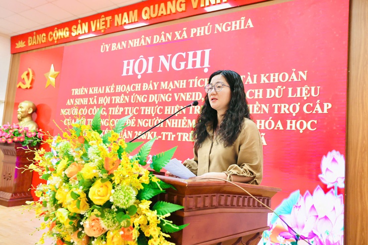 Hội nghị triển khai kế hoạch đẩy mạnh tích hợp tài khoản hưởng an sinh xã hội trên ứng dụng VneID; Làm sạch dữ liệu Người có công; tiếp tục thực hiện truy thu tiền trợ cấp của đối tượng con đẻ người nhiễm CĐHH theo Kết luận số 256- Ảnh 11.