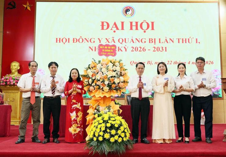 Đại hội Hội Đông y xã Quảng Bị lần thứ I, nhiệm kỳ 2026-2031: Phát huy vai trò y học cổ truyền trong chăm sóc sức khỏe nhân dân- Ảnh 1.