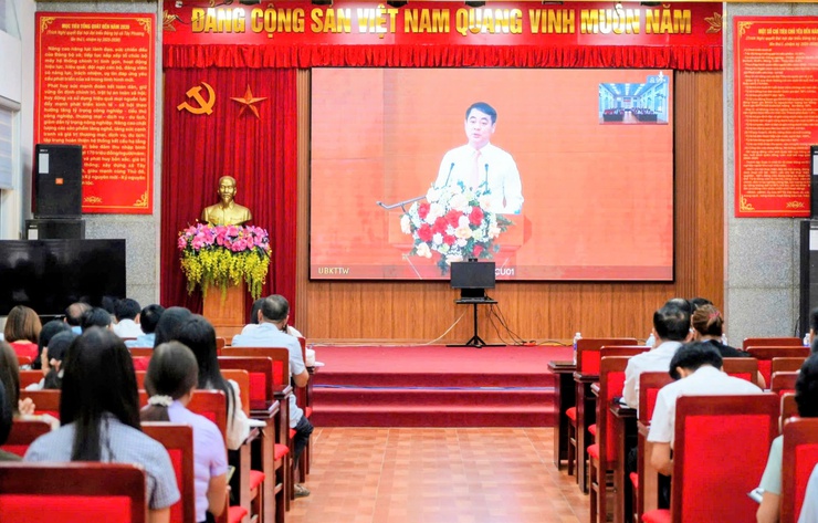 ĐẢNG ỦY XÃ TÂY PHƯƠNG THAM DỰ HỘI NGHỊ TOÀN QUỐC VỀ CÔNG TÁC KIỂM TRA, GIÁM SÁT- Ảnh 2.