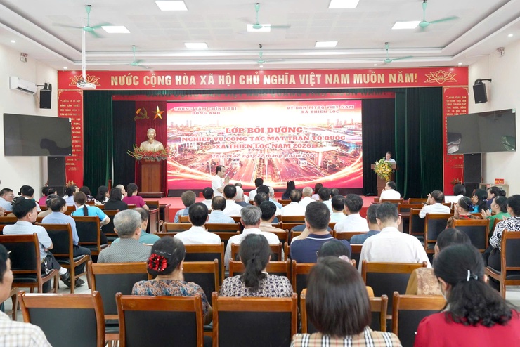 UBMTTQ xã Thiên Lộc phối hợp với Trung tâm Chính trị xã Đông Anh tổ chức lớp bồi dưỡng nghiệp vụ công tác MTTQ năm 2026- Ảnh 1.