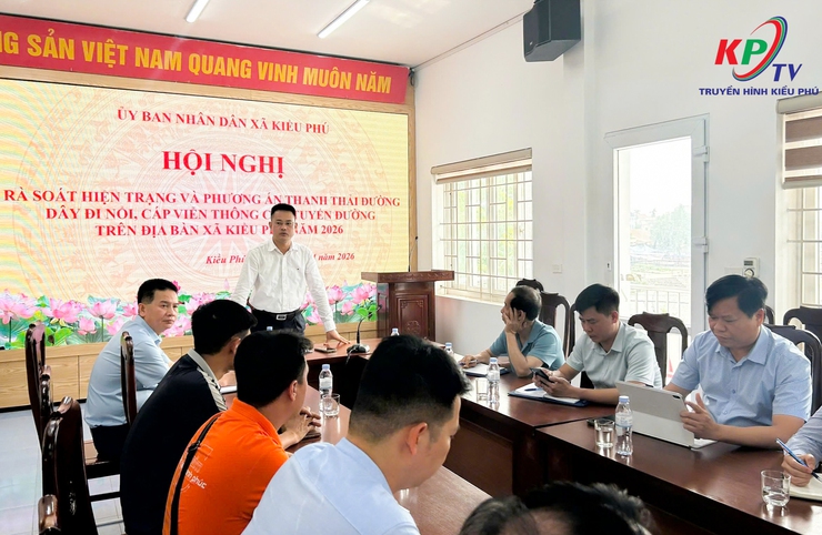 UBND xã Kiều Phú tổ chức hội nghị đánh giá hiện trạng, đề xuất phương án thanh thải cáp viễn thông đi nổi- Ảnh 3.