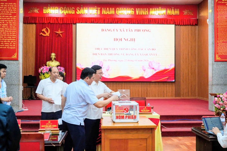 Tây Phương tổ chức Hội nghị cán bộ chủ chốt thực hiện quy trình kiện toàn, bổ sung Ủy viên Ban Chấp hành Đảng bộ xã nhiệm kỳ 2025 - 2030- Ảnh 5.