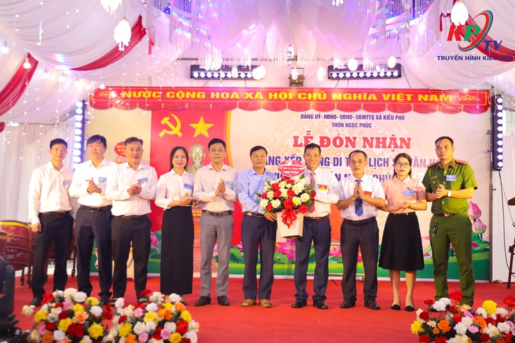 Thôn Ngọc Phúc xã Kiều Phú tổ chức Lễ đón Bằng công nhận Di tích lịch sử văn hoá cấp Thành phố miếu Vườn Nở- Ảnh 2.