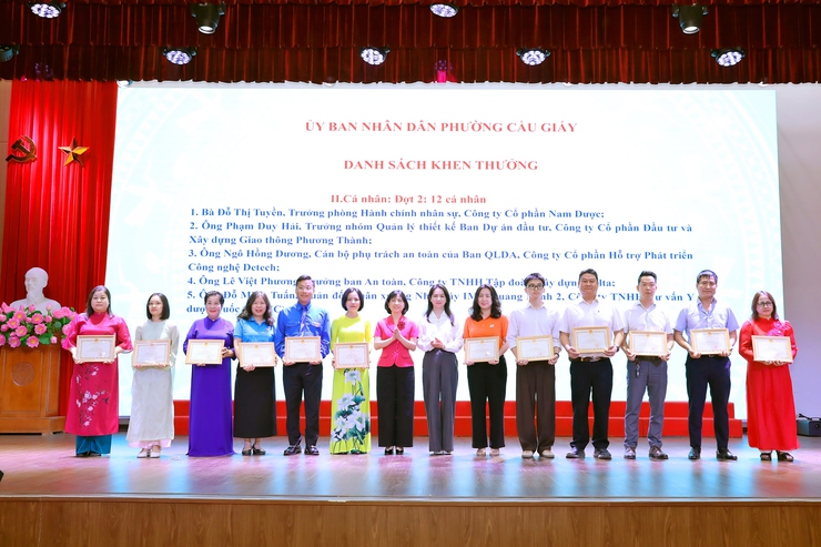 Phường Cầu Giấy tổ chức Lễ phát động Tháng hành động về An toàn, vệ sinh lao động và Tháng Công nhân năm 2026- Ảnh 11.