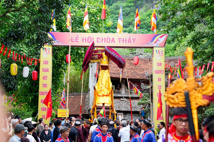 LINH THIÊNG – TRANG NGHIÊM LỄ RƯỚC QUAN TRỌNG NHẤT TẠI LỄ HỘI CHÙA THẦY 2026- Ảnh 8.