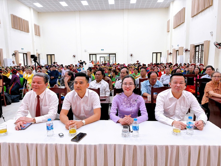 Sôi nổi Liên hoan “Tiếng hát dân ca Người cao tuổi” phường Thanh Liệt năm 2026- Ảnh 3.