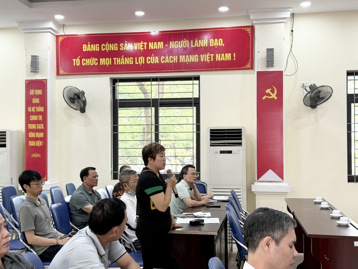 Phường Khương Đình tổ chức Hội nghị đối thoại về dự thảo phương án bồi thường, hỗ trợ, tái định cư dự án đường Vành đai 2,5- Ảnh 5.