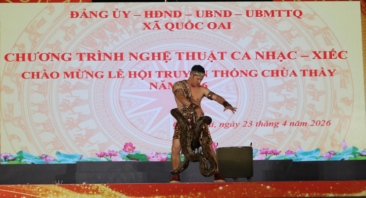 RỰC RỠ ĐÊM NGHỆ THUẬT – KHÉP LẠI THÀNH CÔNG LỄ HỘI CHÙA THẦY 2026– DƯ ÂM CÒN MÃI- Ảnh 24.