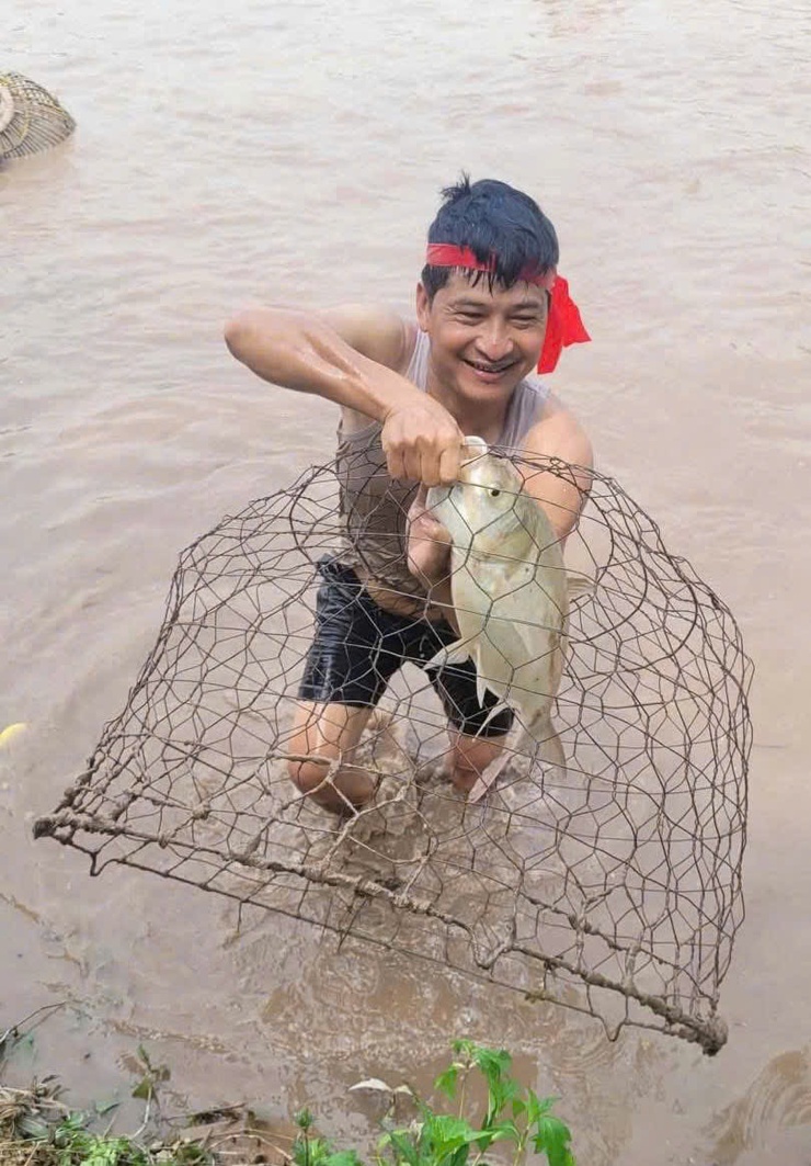 Trải nghiệm Hội úp cá – nét đẹp dân gian độc đáo của làng Giáo Hạ- Ảnh 6.